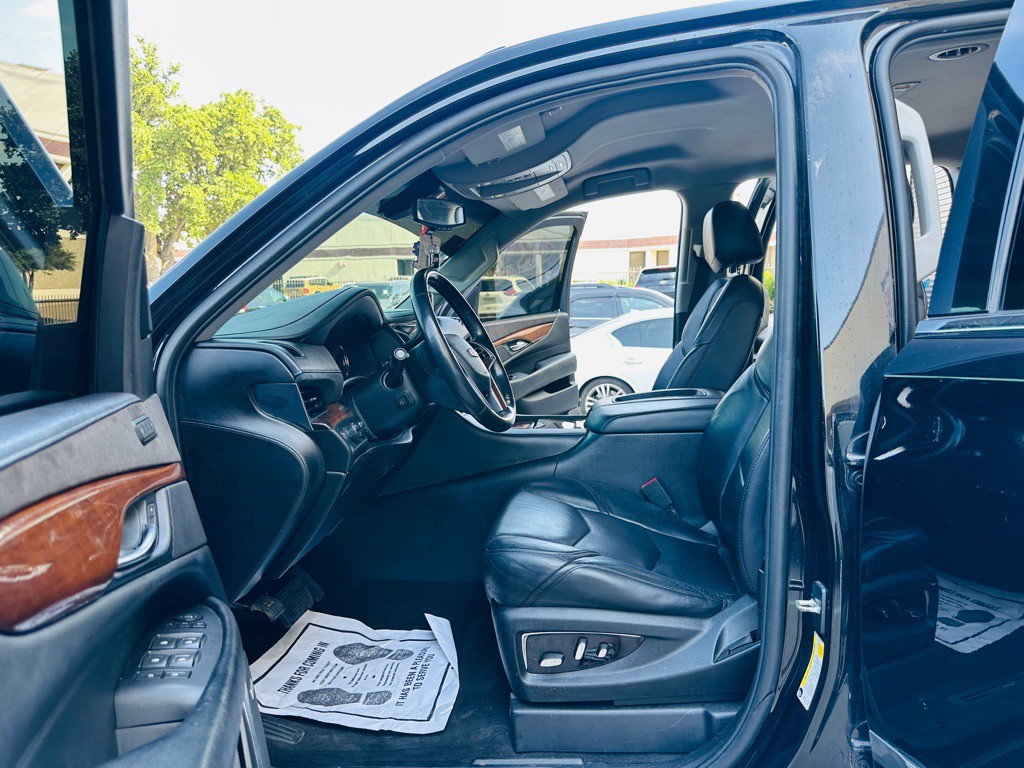 2018 Cadillac Escalade Image 13