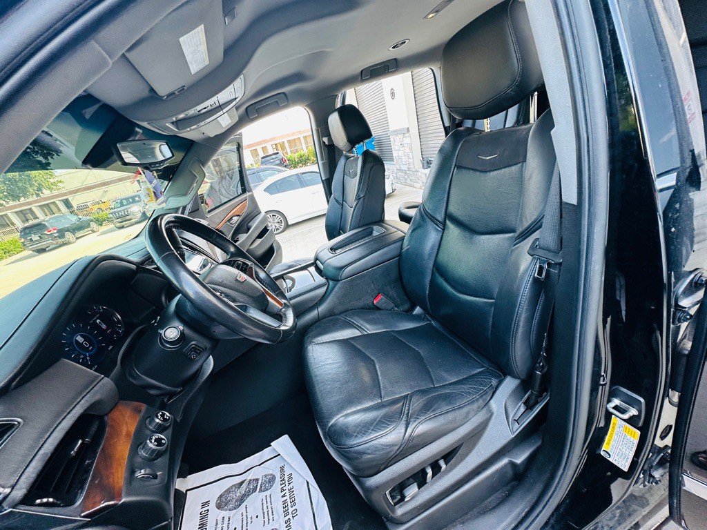 2018 Cadillac Escalade Image 15