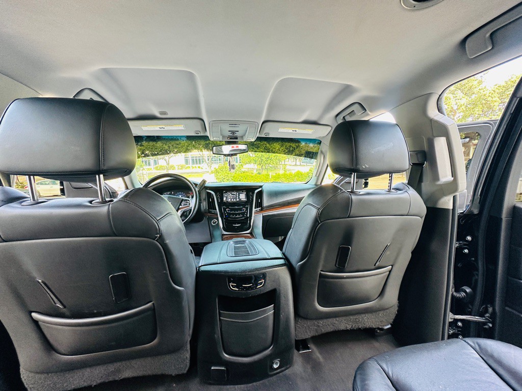 2018 Cadillac Escalade Image 21