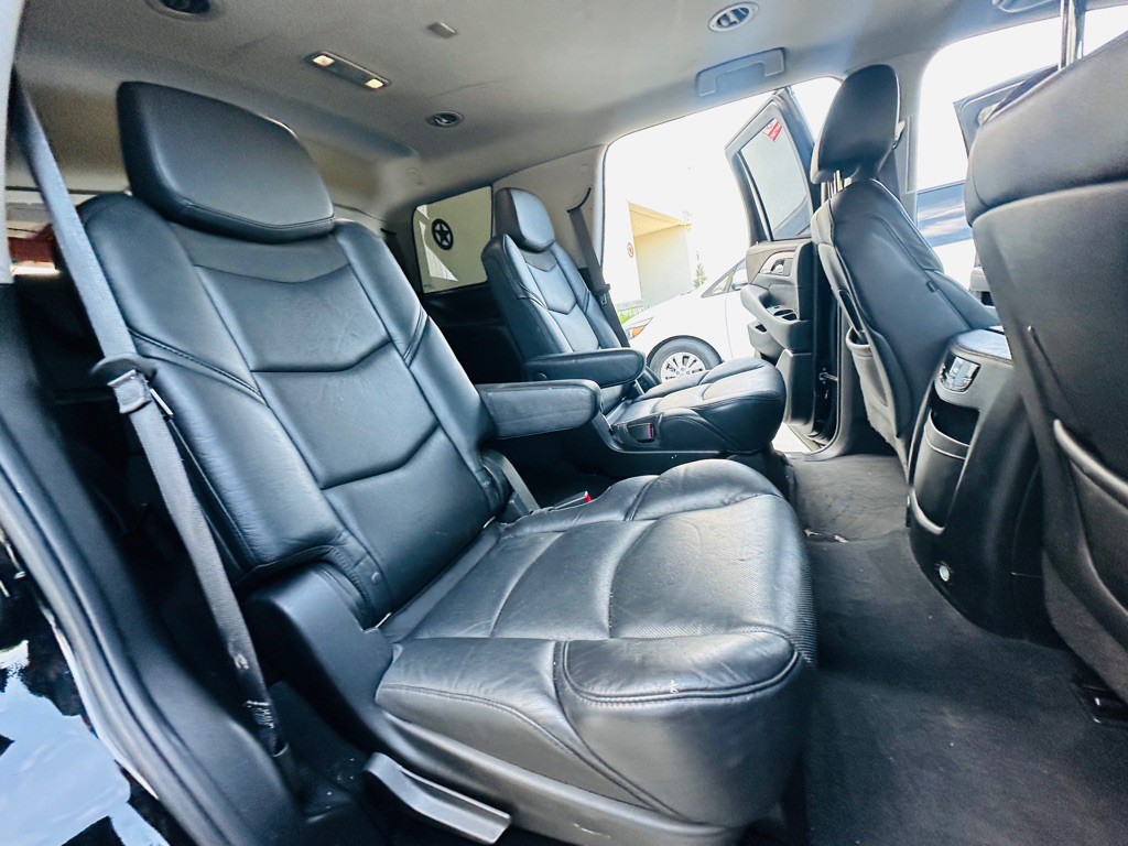 2018 Cadillac Escalade Image 25