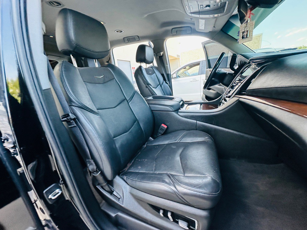 2018 Cadillac Escalade Image 27