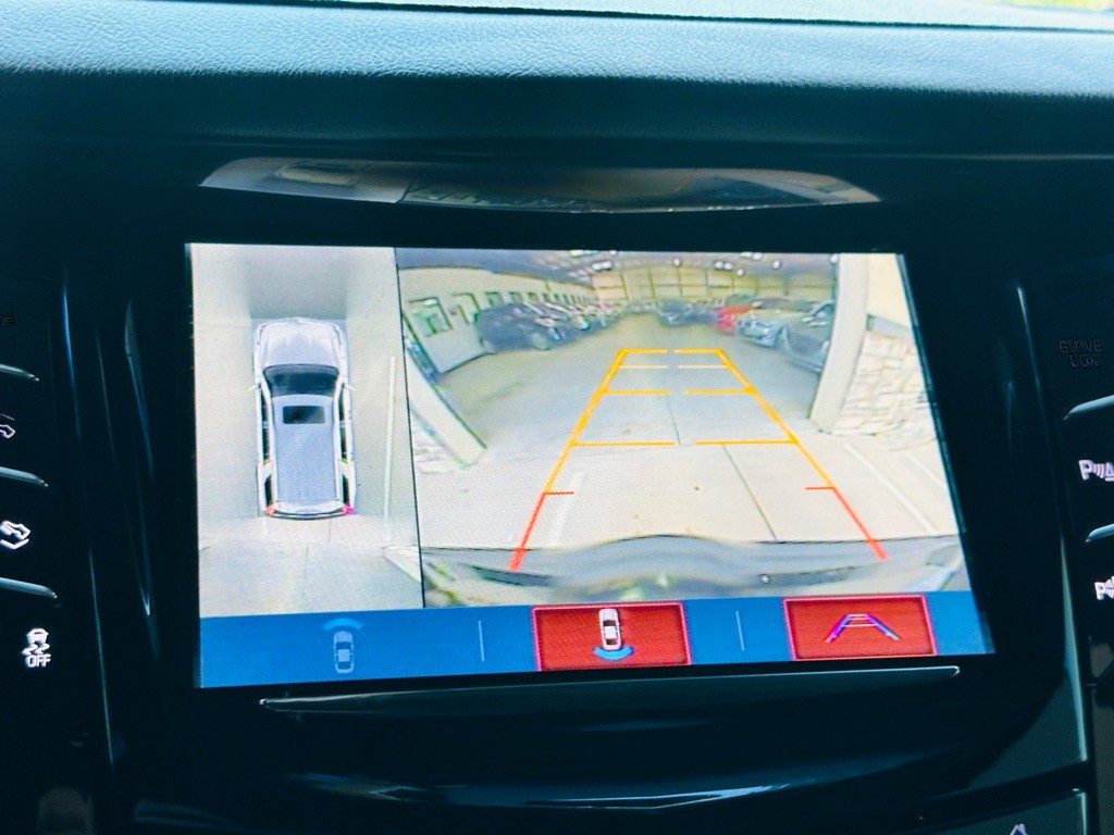 2018 Cadillac Escalade Image 30