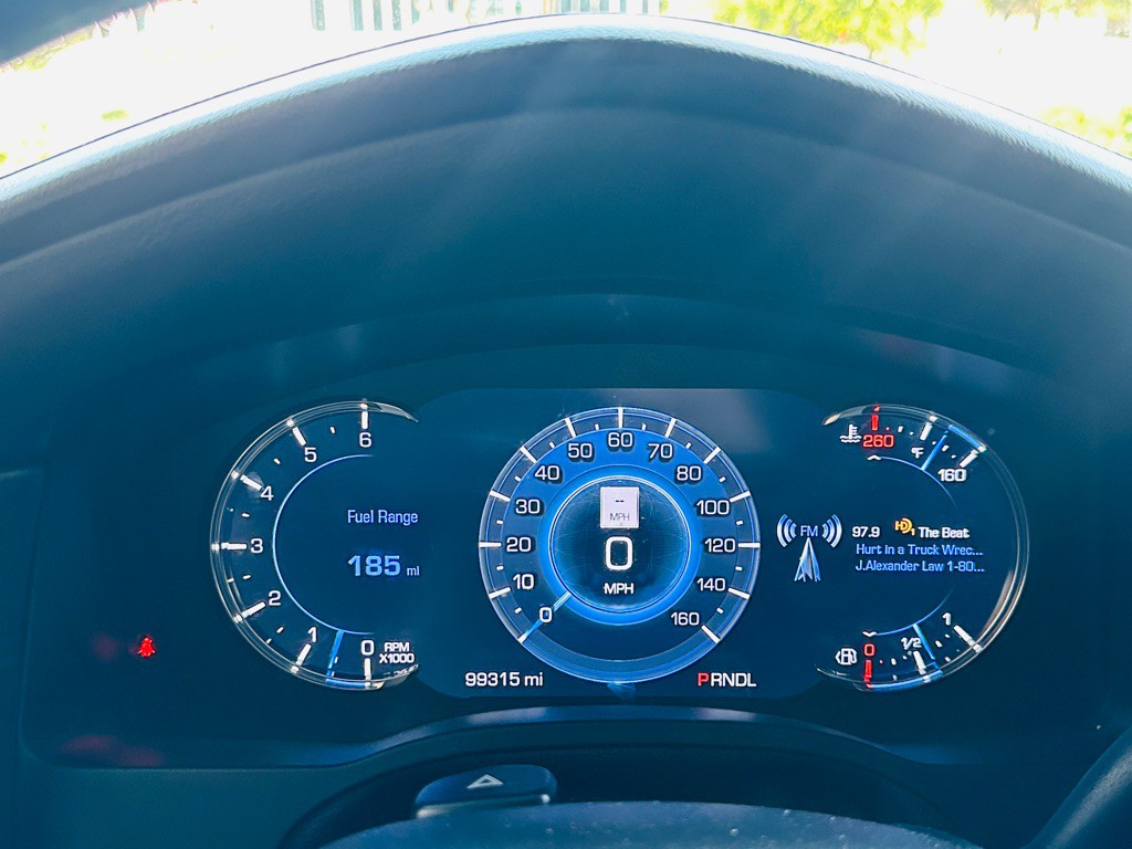 2018 Cadillac Escalade Image 31