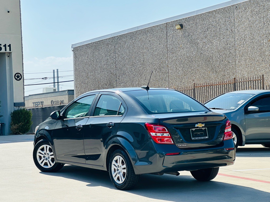 2020 Chevrolet Sonic Image 7