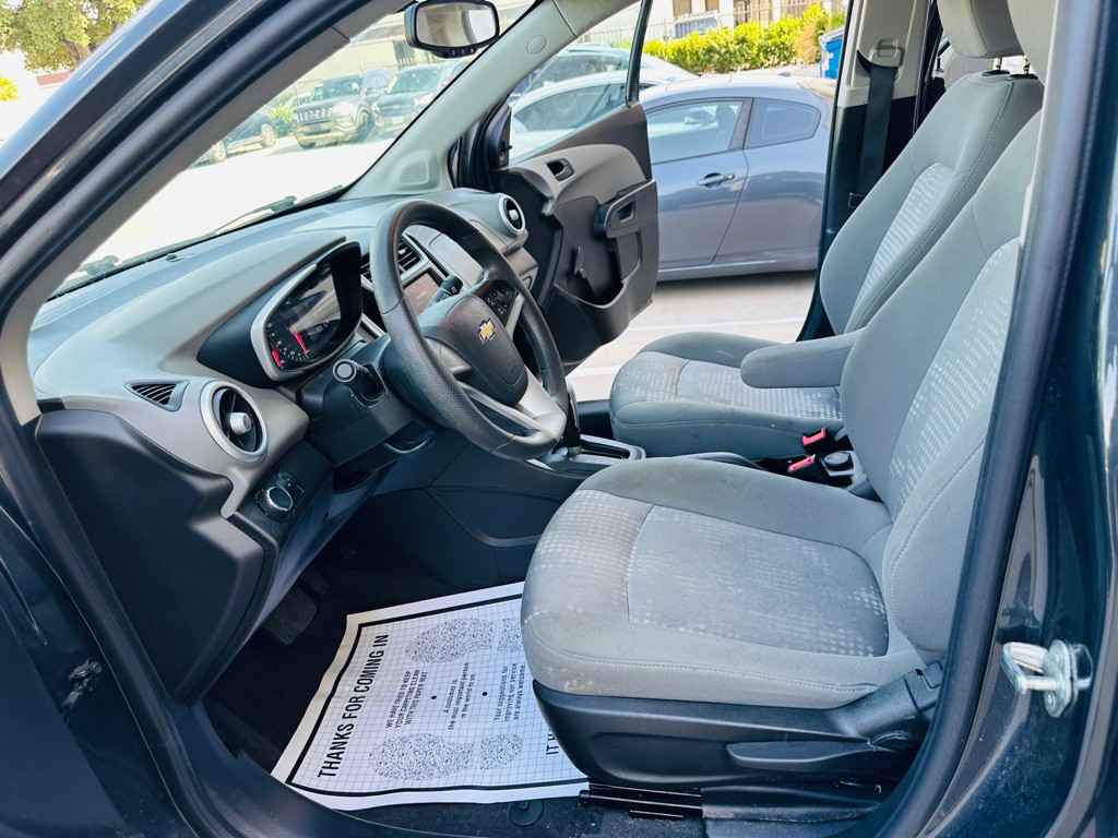 2020 Chevrolet Sonic Image 12