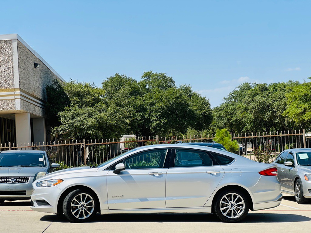 2017 Ford Fusion Image 6