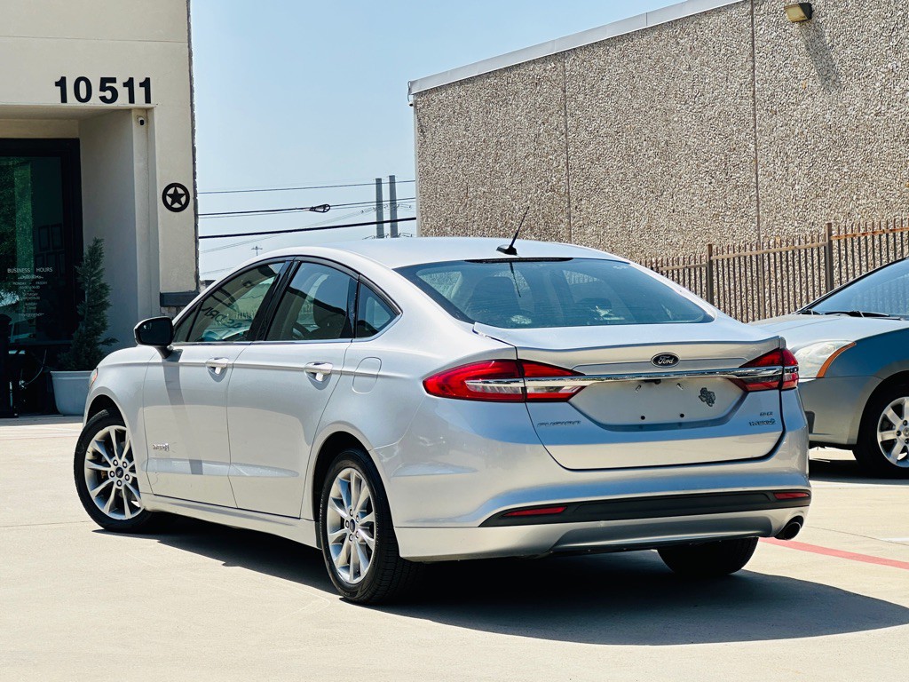 2017 Ford Fusion Image 9