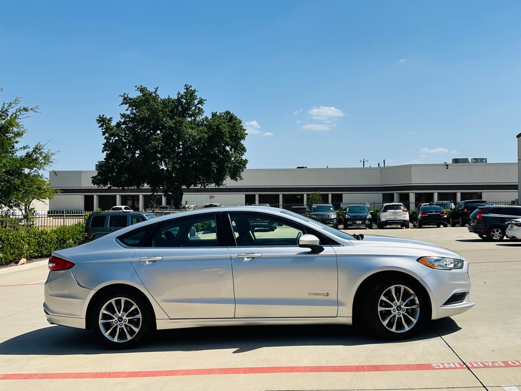 2017 Ford Fusion Image 13