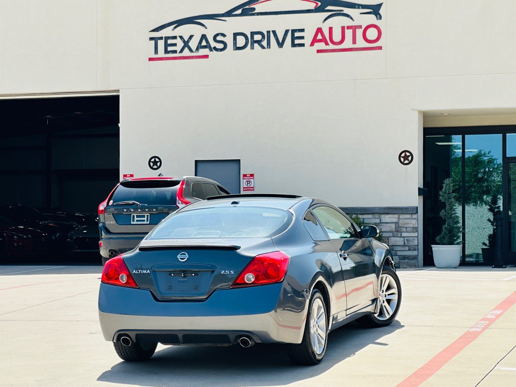 2013 Nissan Altima Image 10
