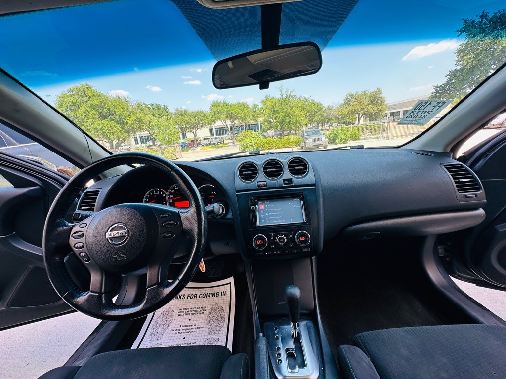 2013 Nissan Altima Image 18