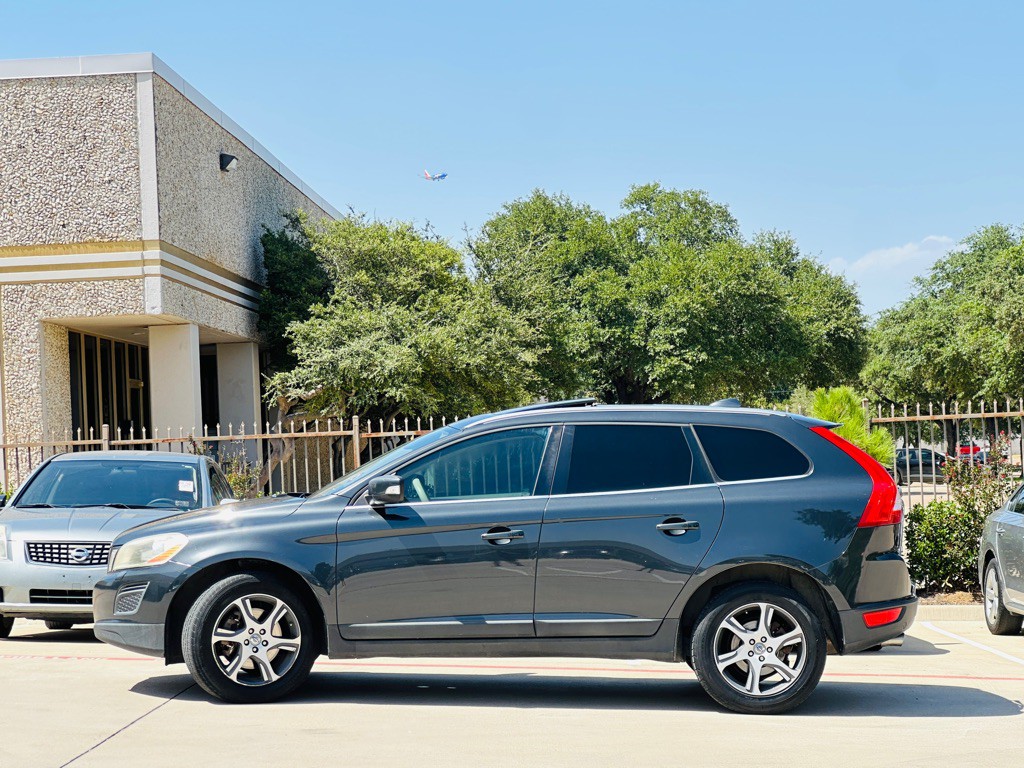 2013 Volvo XC60 Image 5