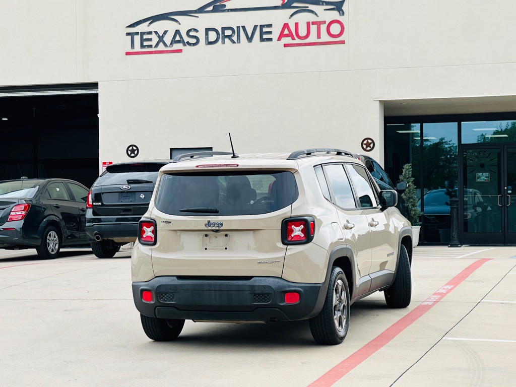 2016 Jeep Renegade Image 11