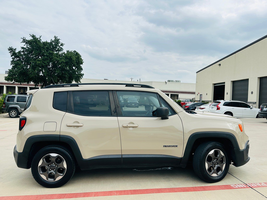 2016 Jeep Renegade Image 13