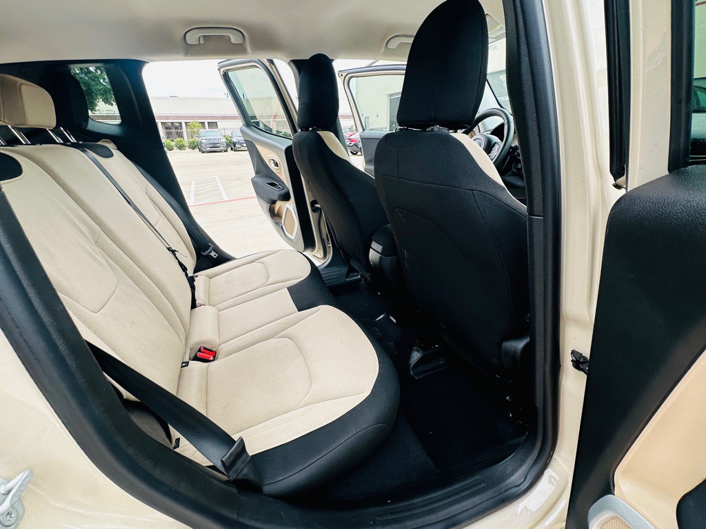 2016 Jeep Renegade Image 23