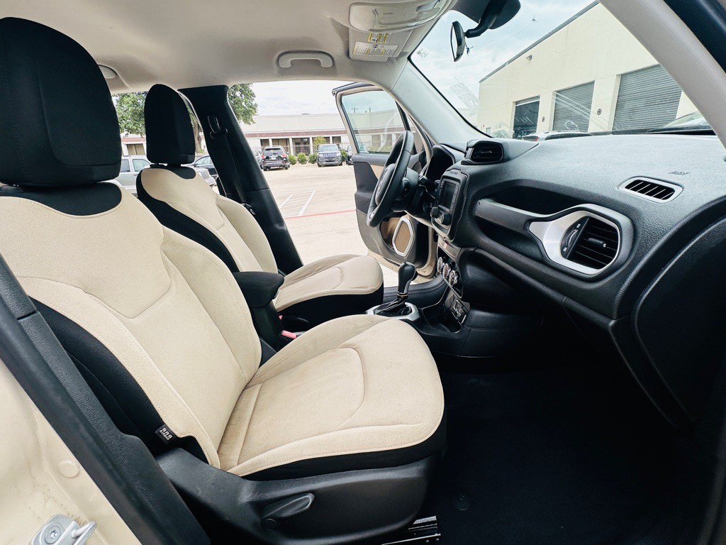2016 Jeep Renegade Image 25