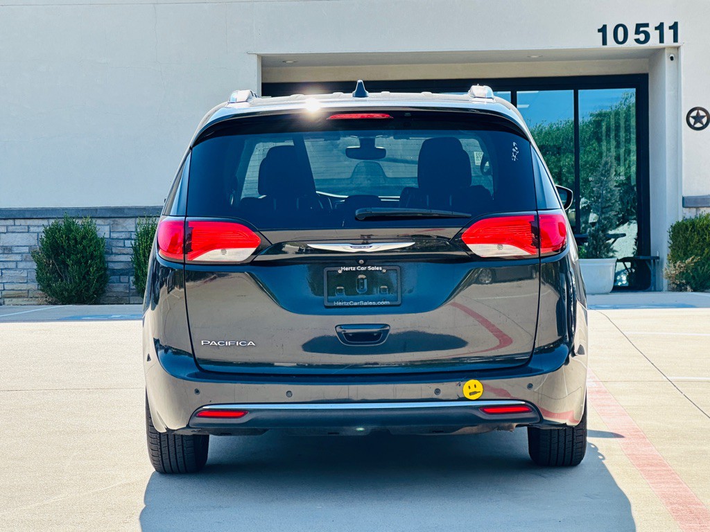 2019 Chrysler Pacifica Image 10