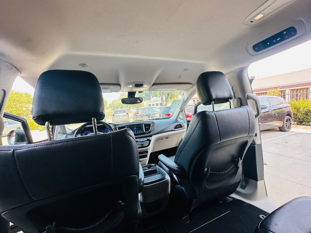 2019 Chrysler Pacifica Image 23