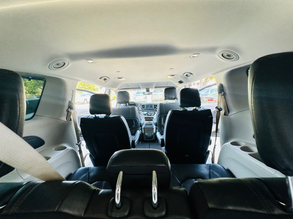 2019 Chrysler Pacifica Image 26