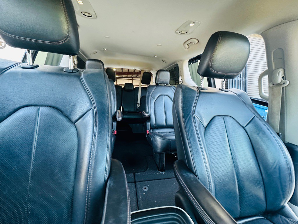 2019 Chrysler Pacifica Image 32