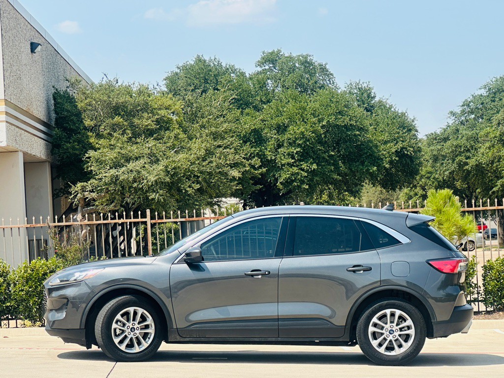 2020 Ford Escape Image 5