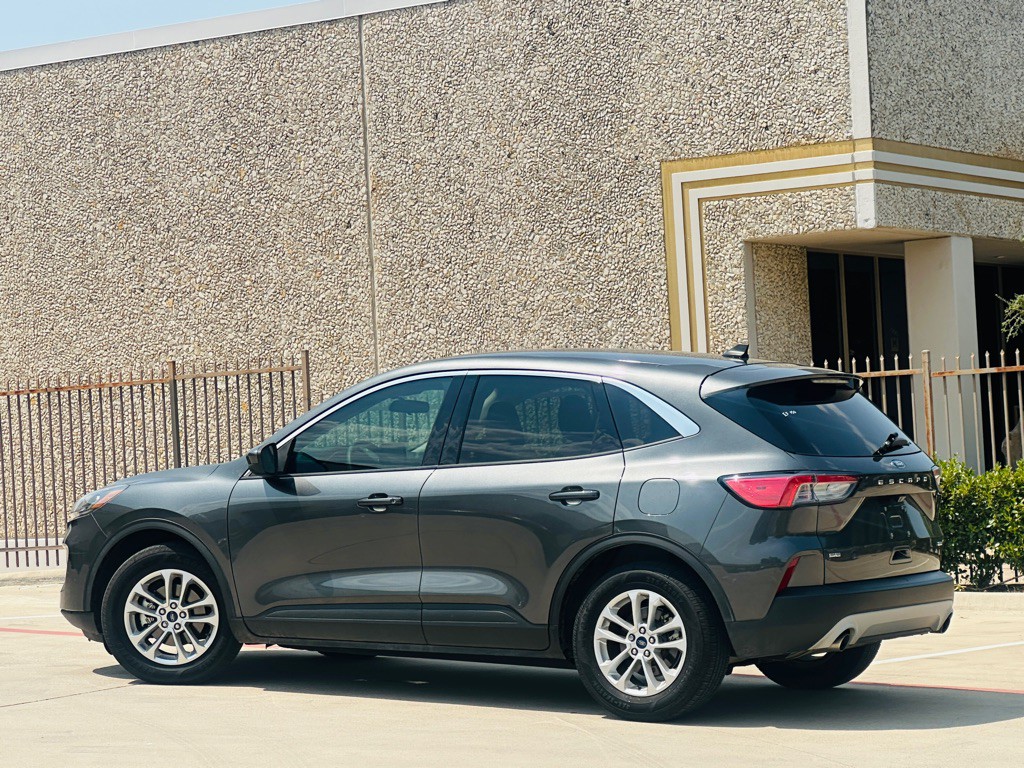 2020 Ford Escape Image 6