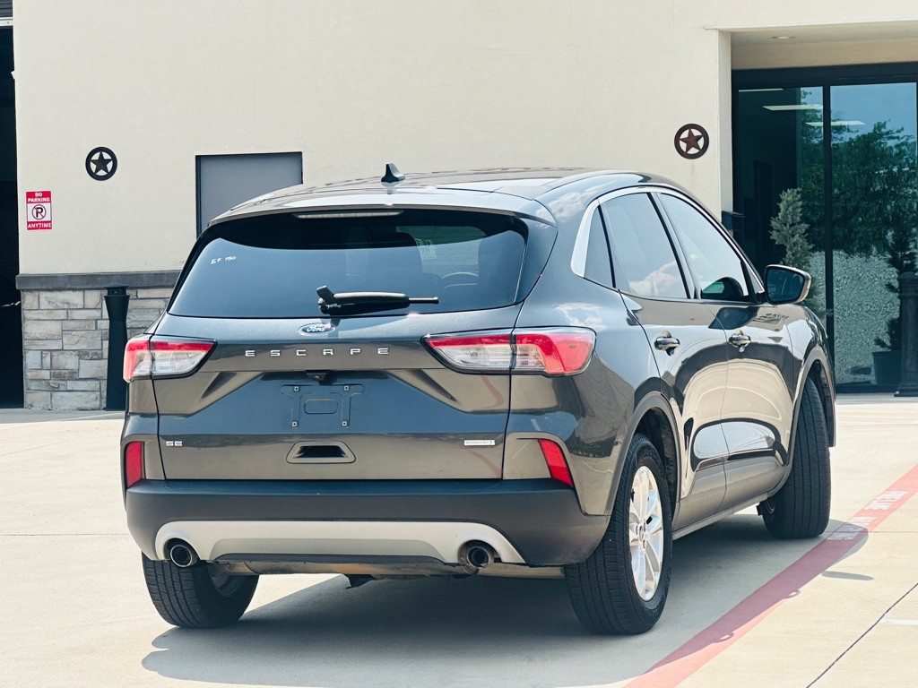 2020 Ford Escape Image 9