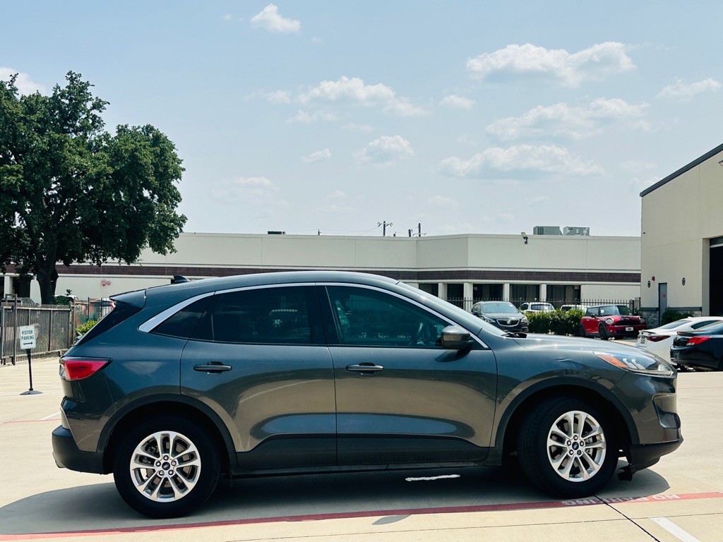 2020 Ford Escape Image 11