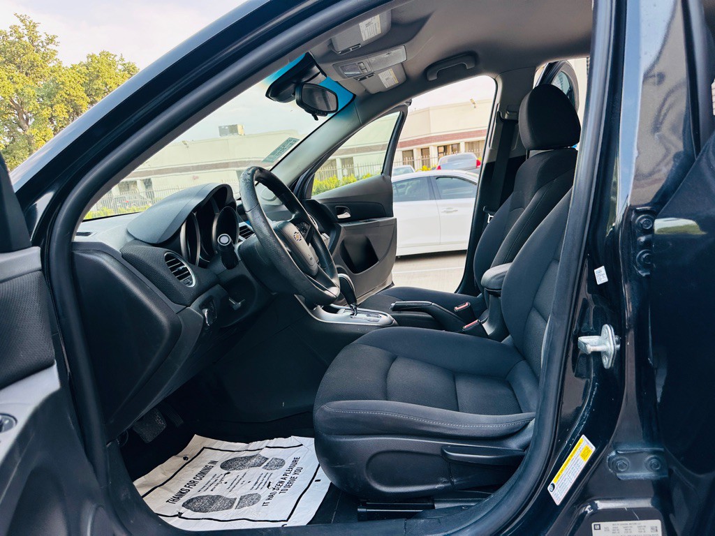 2016 Chevrolet Cruze Image 11