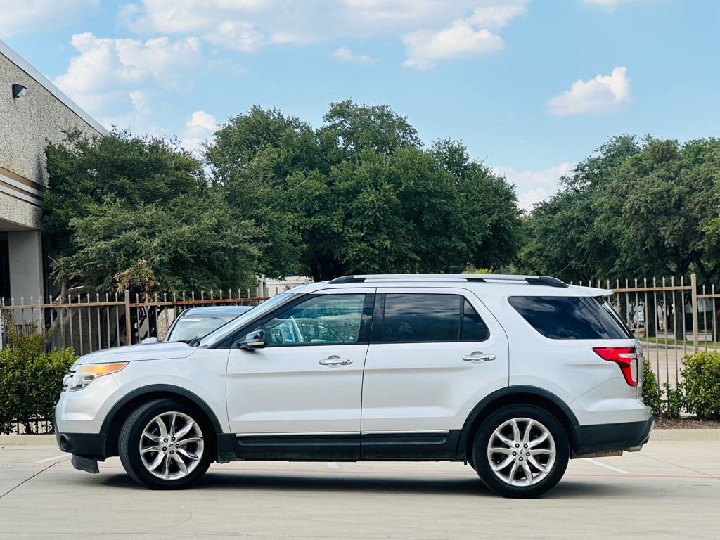 2013 Ford Explorer Image 5