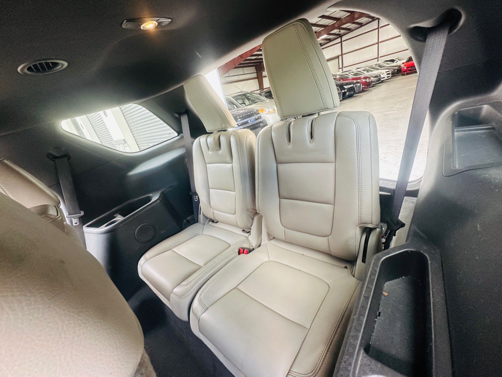 2013 Ford Explorer Image 18
