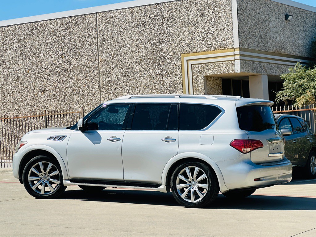 2013 INFINITI QX56 Image 6