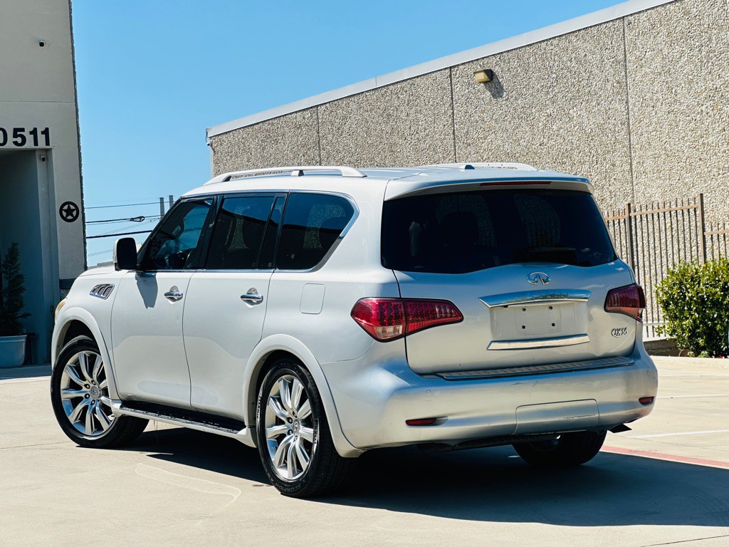 2013 INFINITI QX56 Image 7