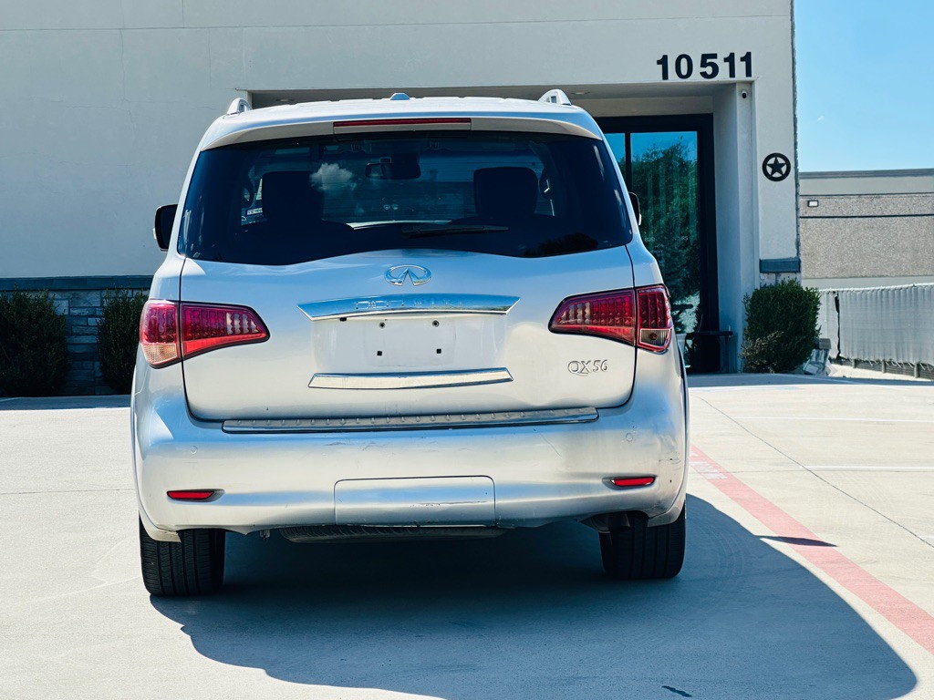 2013 INFINITI QX56 Image 8