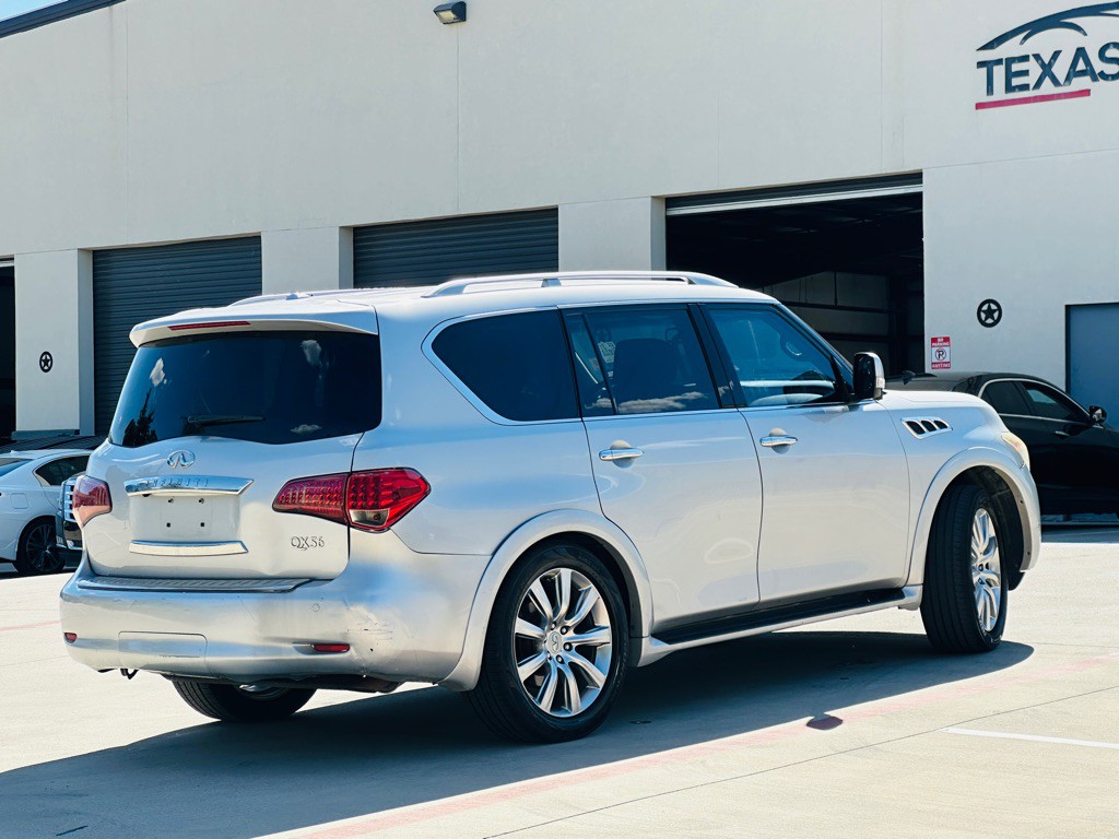 2013 INFINITI QX56 Image 10