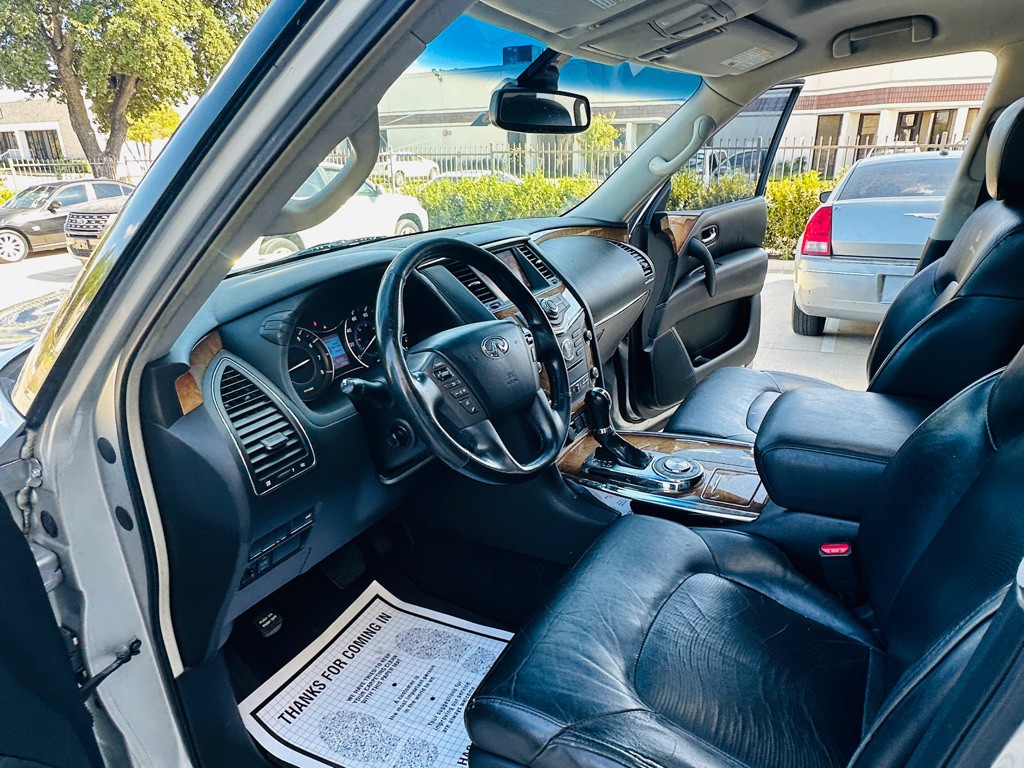 2013 INFINITI QX56 Image 13