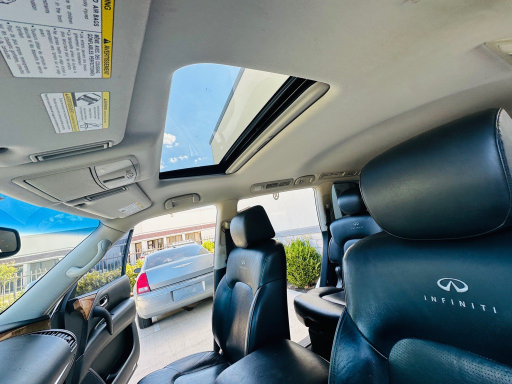 2013 INFINITI QX56 Image 19