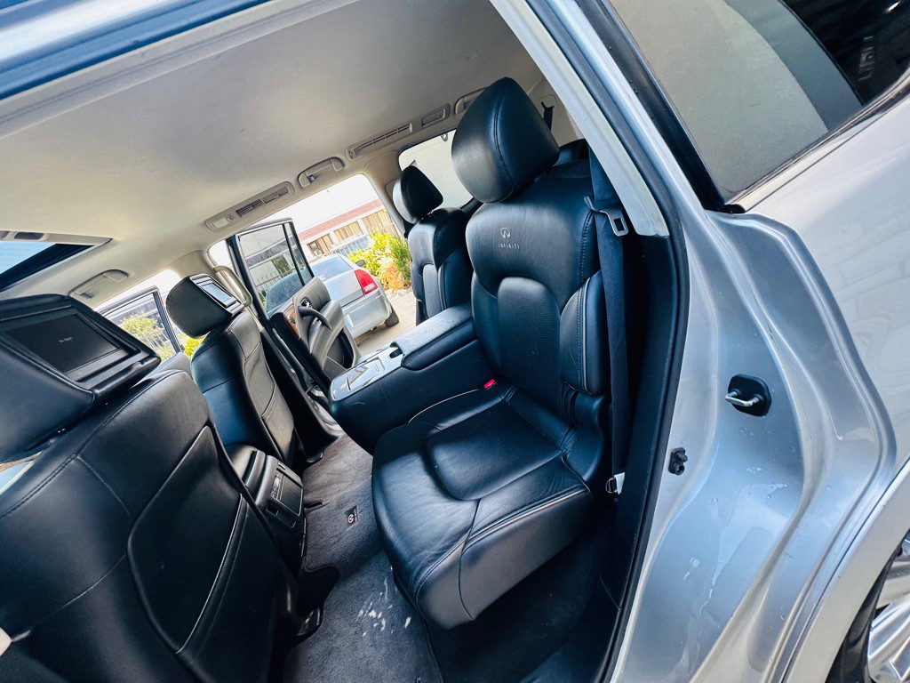 2013 INFINITI QX56 Image 22