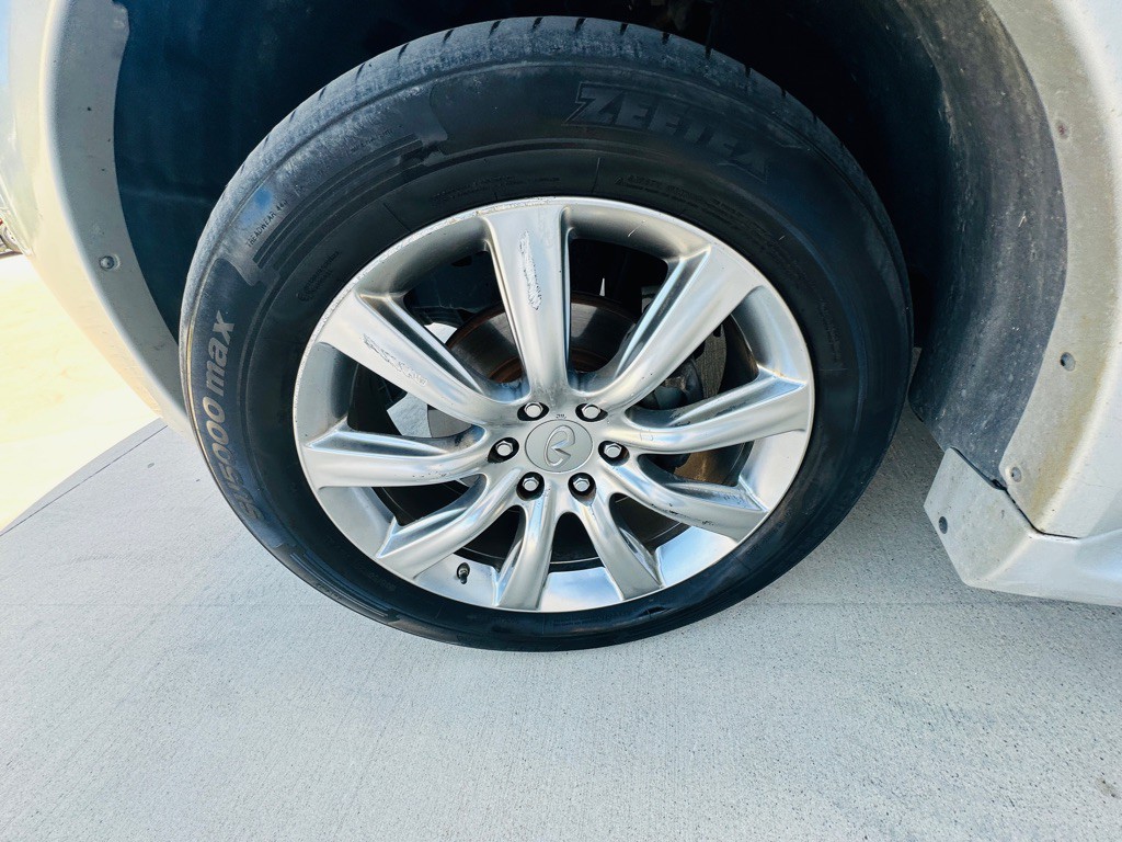 2013 INFINITI QX56 Image 34