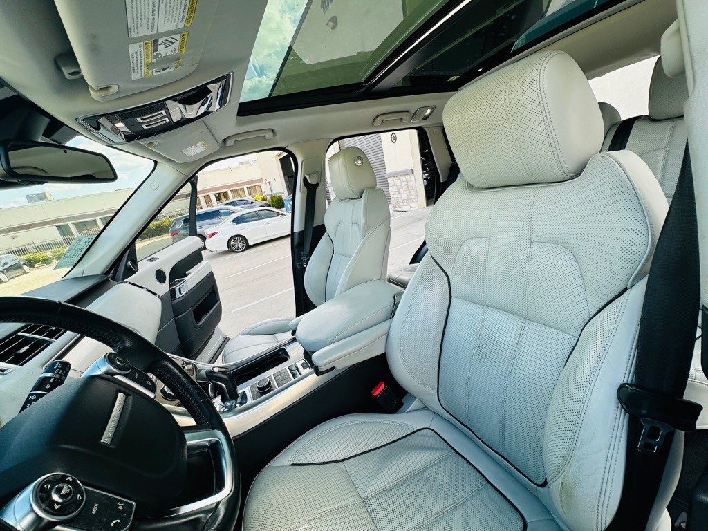 2015 Land Rover Range Rover Sport Image 17