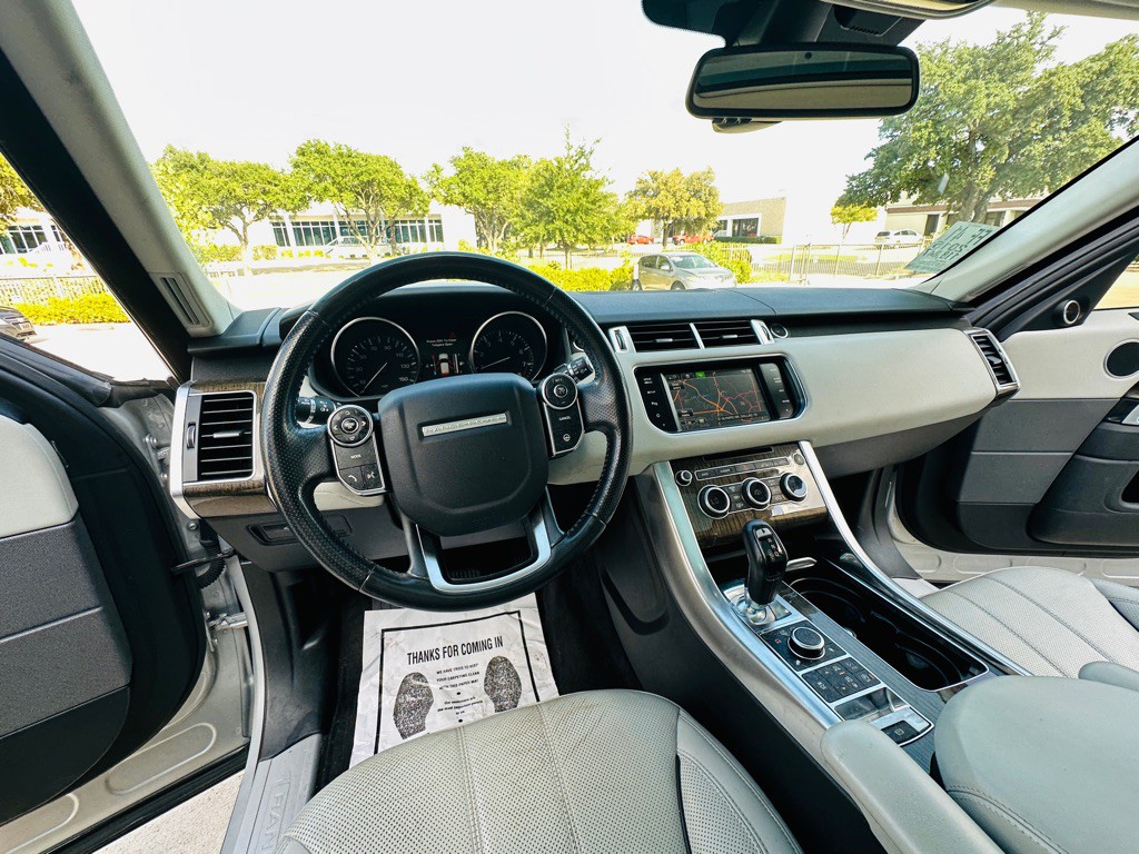 2015 Land Rover Range Rover Sport Image 18