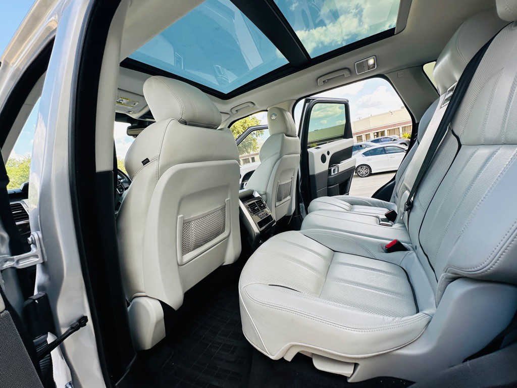 2015 Land Rover Range Rover Sport Image 19