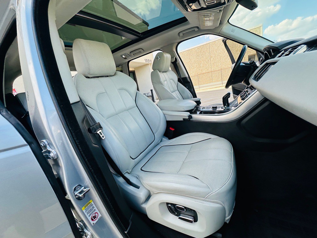 2015 Land Rover Range Rover Sport Image 28