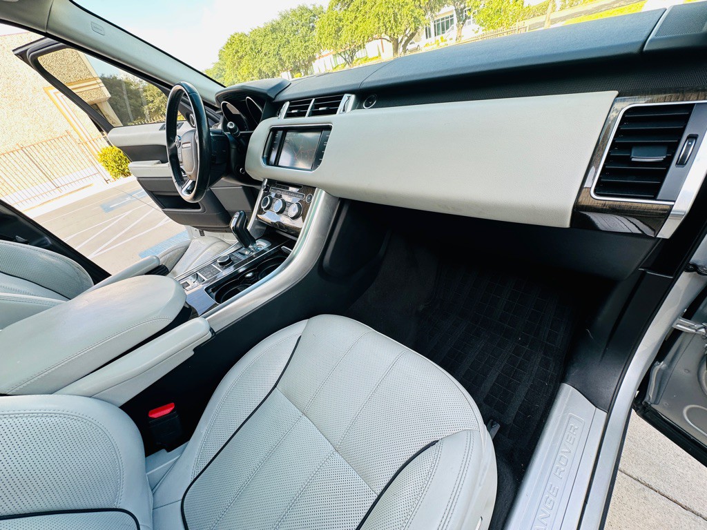 2015 Land Rover Range Rover Sport Image 29