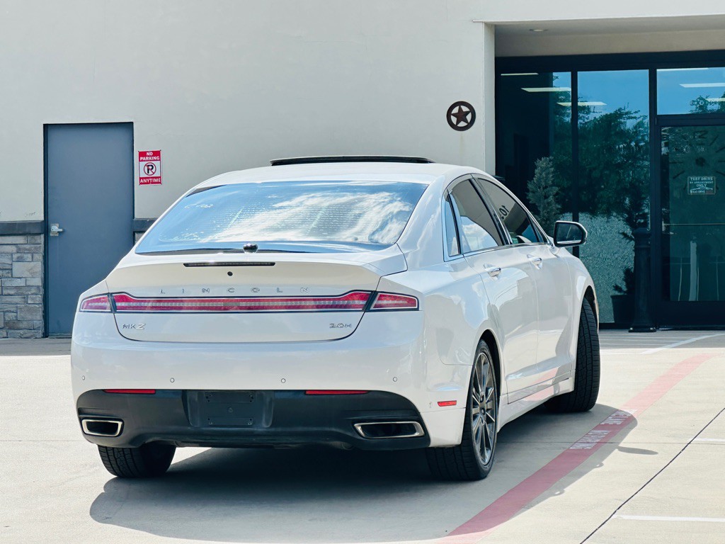 2014 Lincoln MKZ Image 10