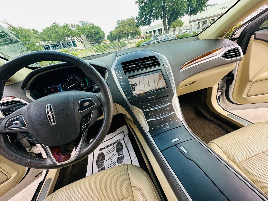 2014 Lincoln MKZ Image 14