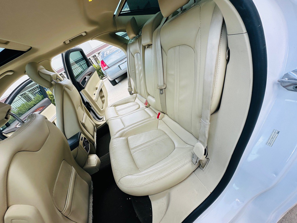 2014 Lincoln MKZ Image 19