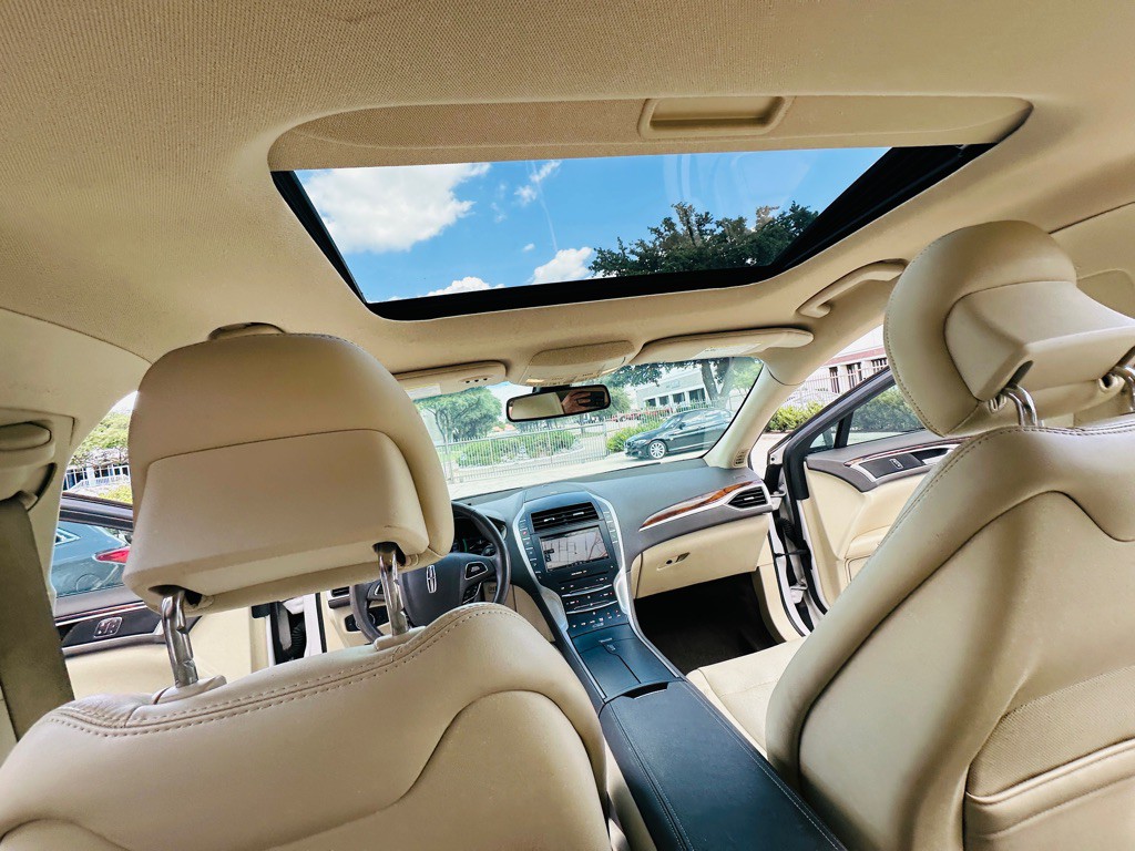 2014 Lincoln MKZ Image 20