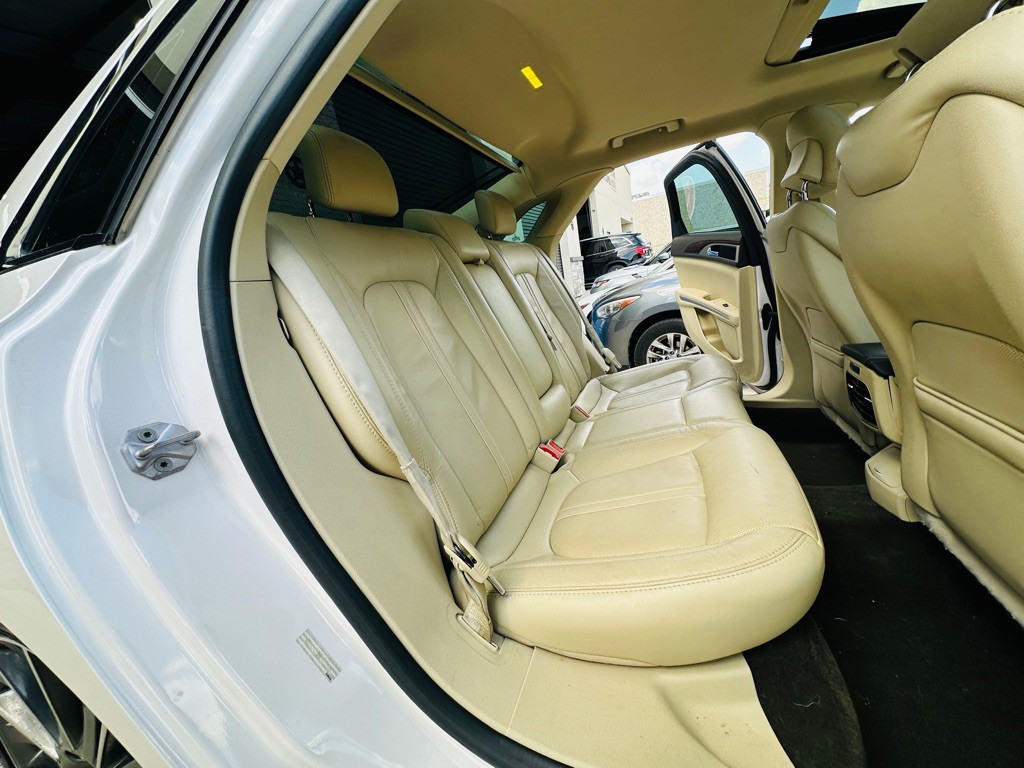 2014 Lincoln MKZ Image 22