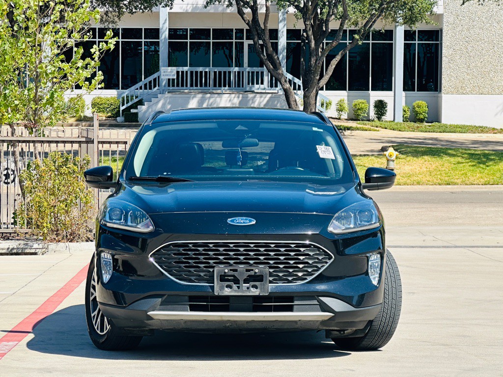 2020 Ford Escape Image 2