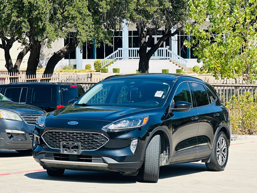 2020 Ford Escape Image 3